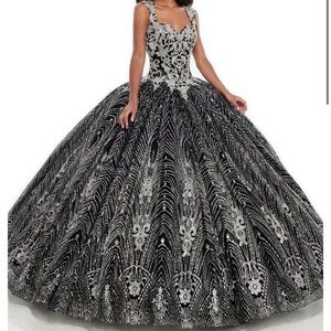 Mary’s Quincé dress, MQ1067